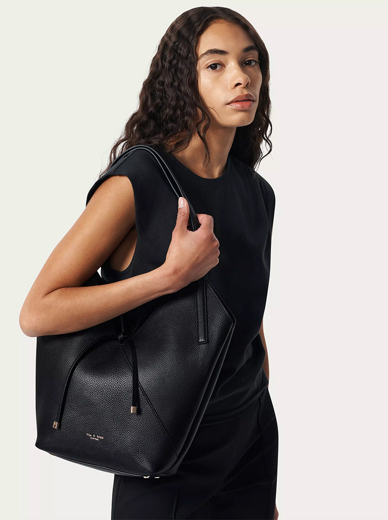 Alix Tote black