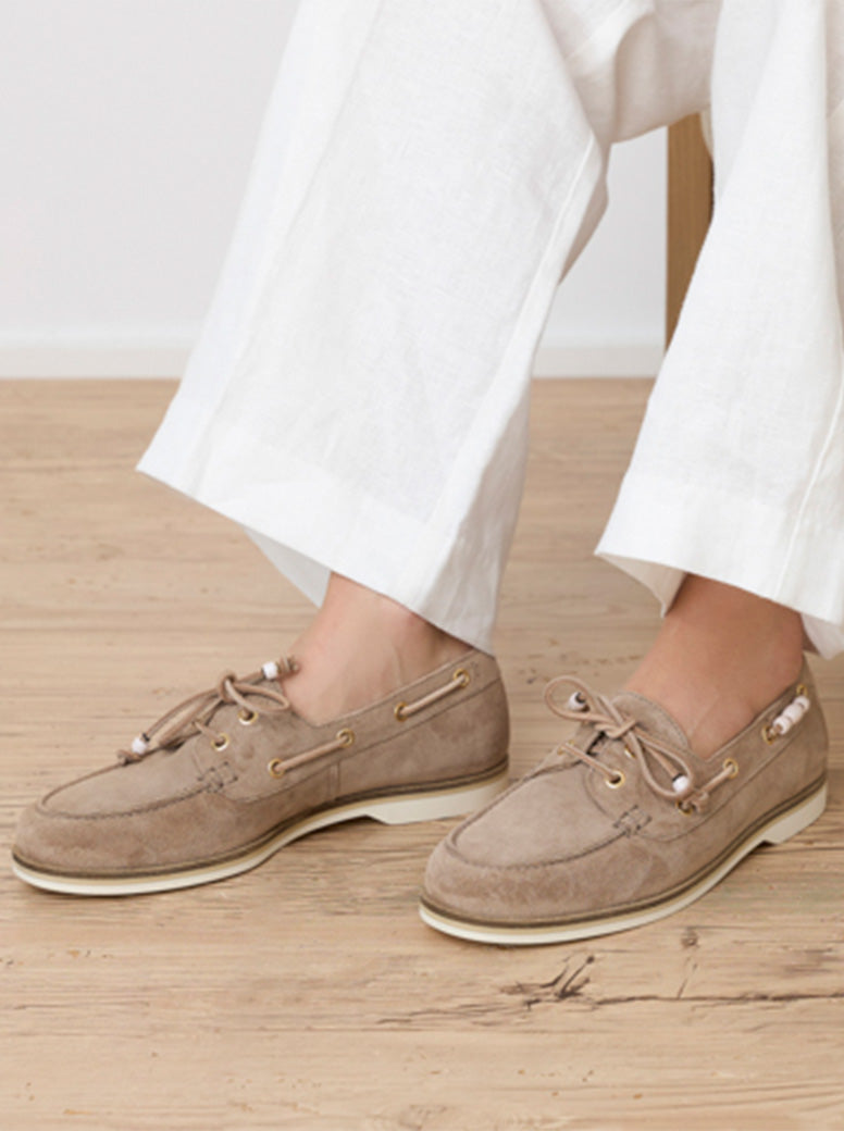Bermuda taupe suede