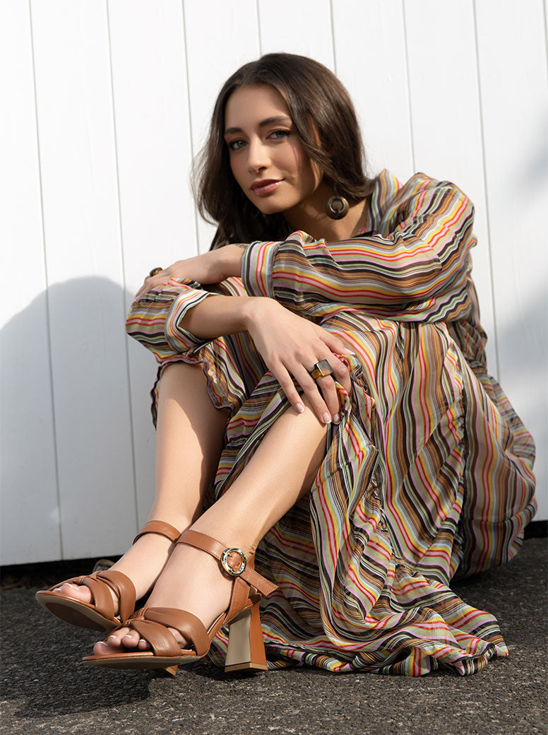 Delfina tan