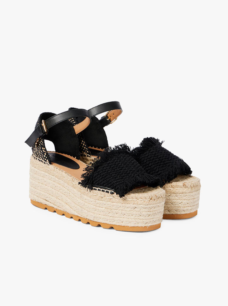 Goldie black