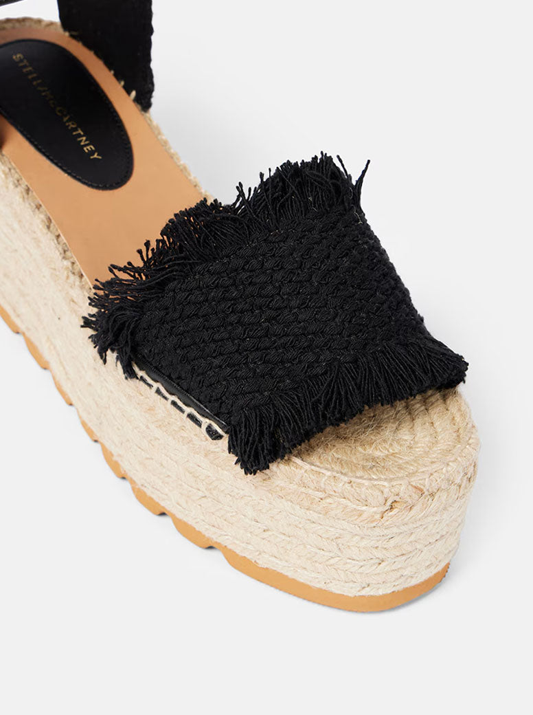 Goldie black