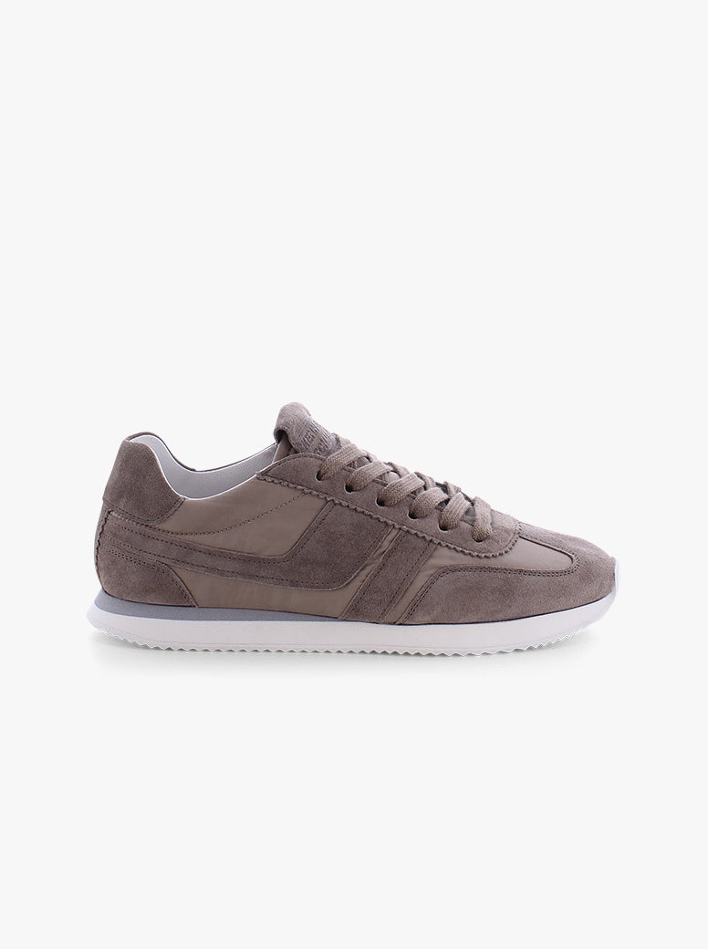 Mui taupe