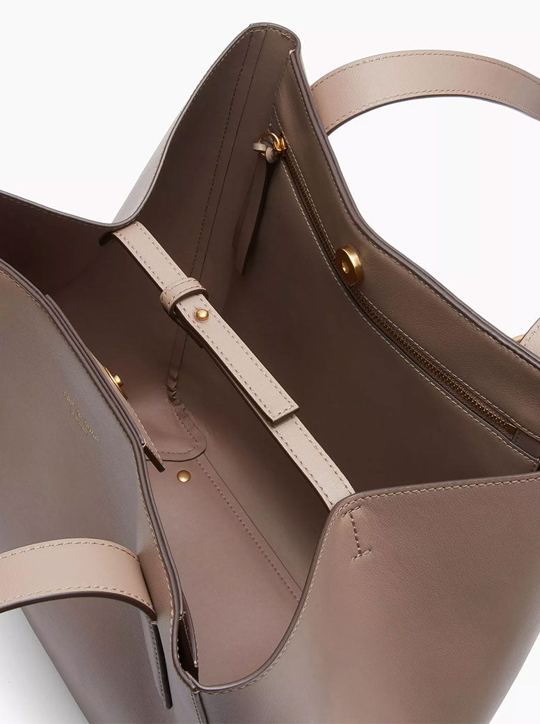 Parker Tote clay