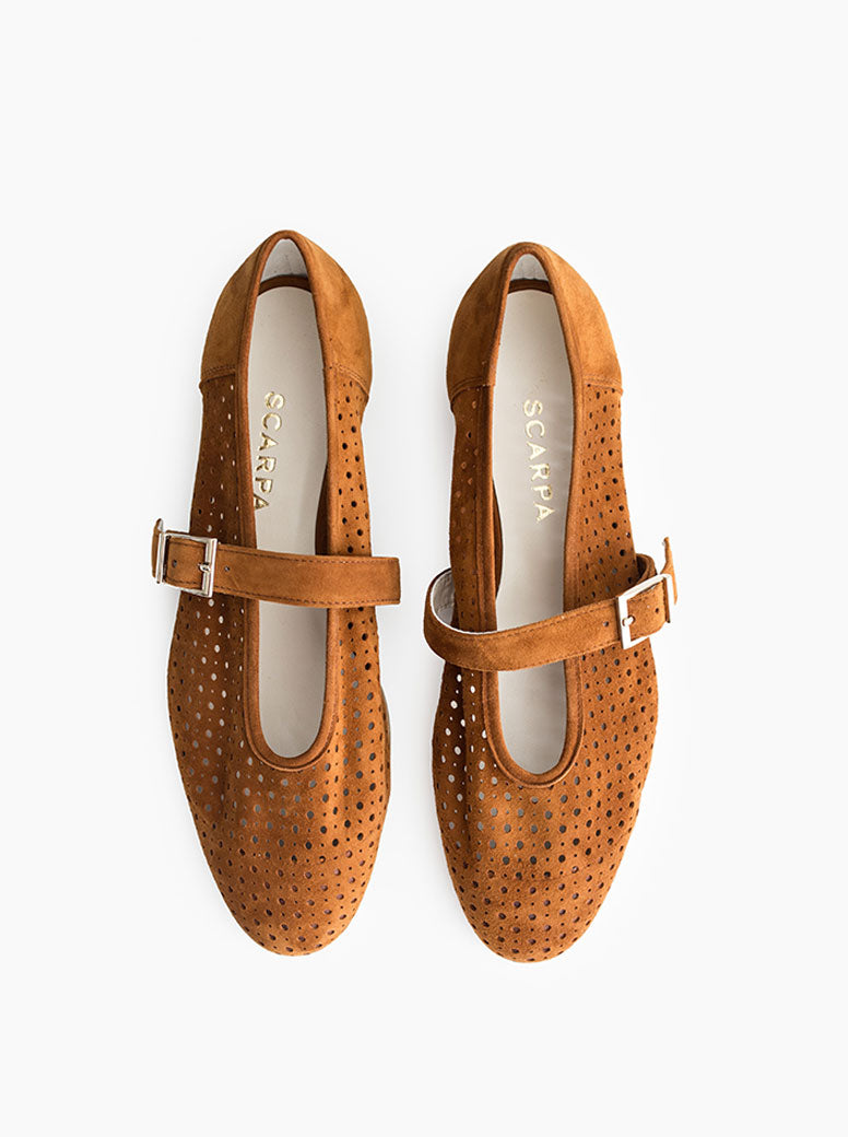 Strada tan suede