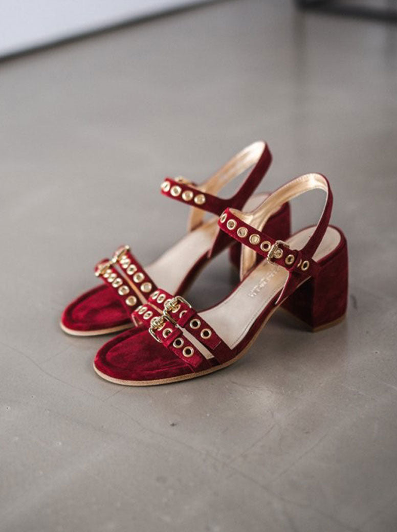 Viola burgundy suede