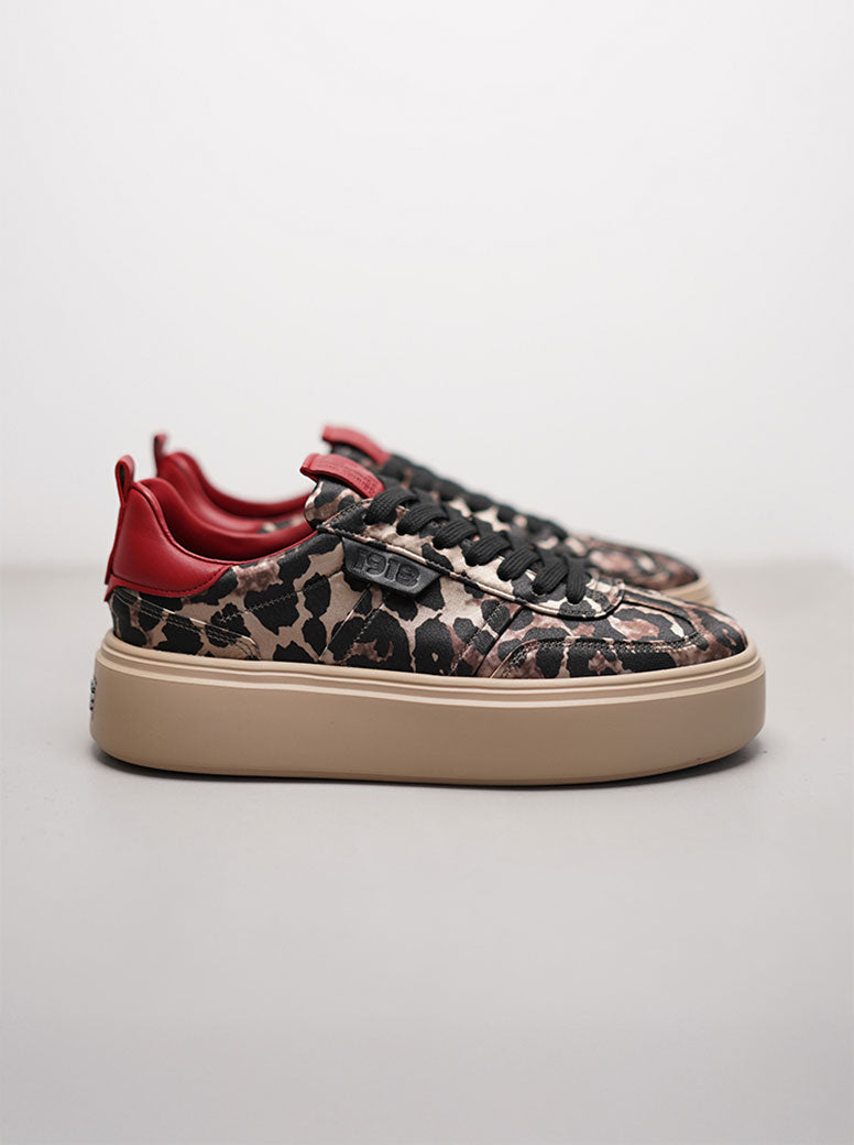 Cool leopard