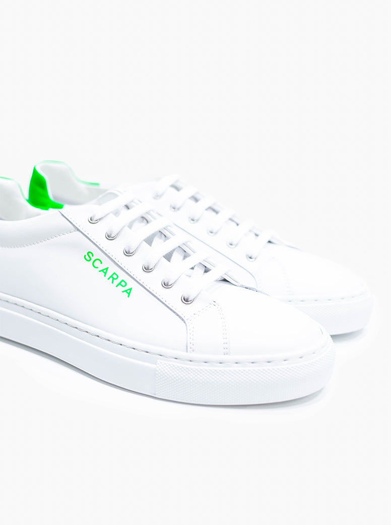 Caro white and green