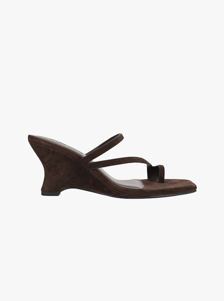 Ariadne Wedge java suede