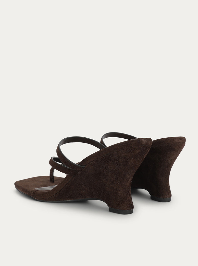 Ariadne Wedge java suede