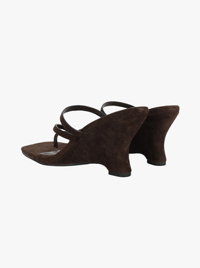 Ariadne Wedge java suede
