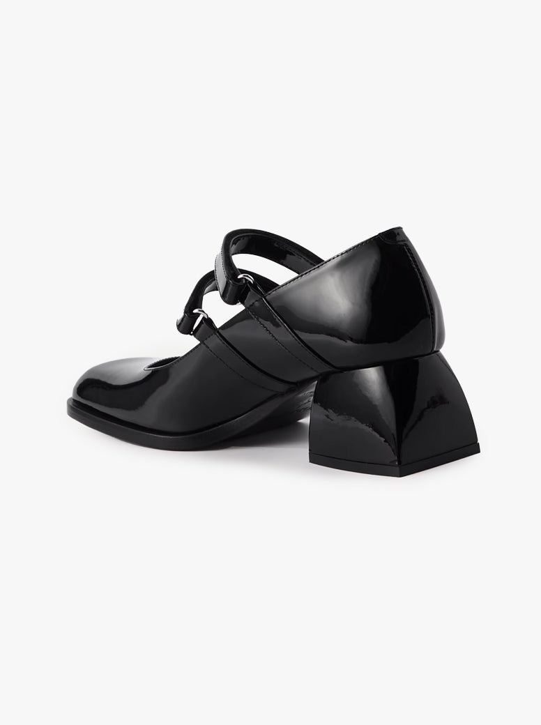 Bacara black patent