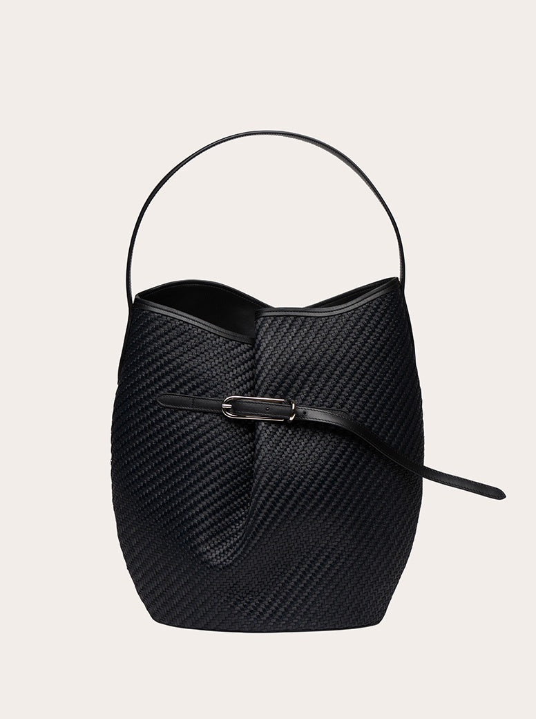 Belted Bucket Bag Large black raffia
