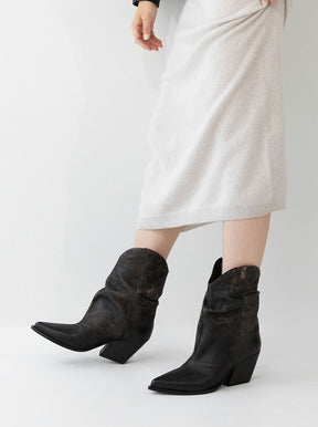 Beth distressed chocolate