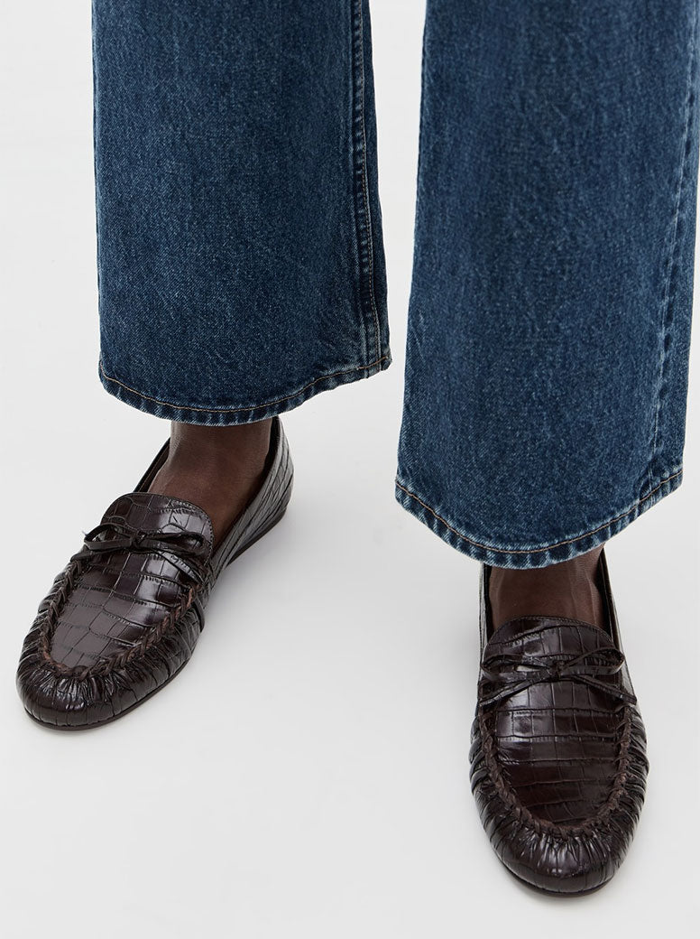 Britt Bow Loafer walnut croc