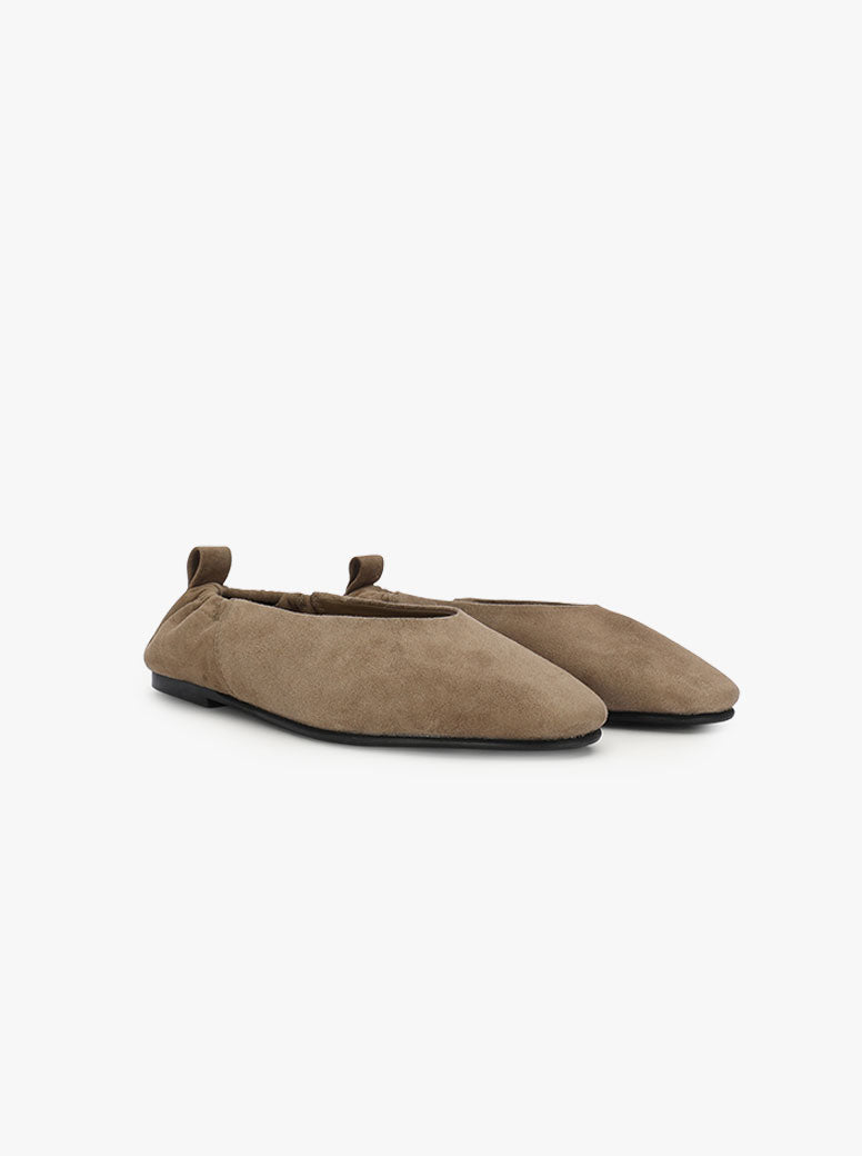 Cinch Flat dune suede