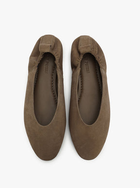 Cinch Flat dune suede