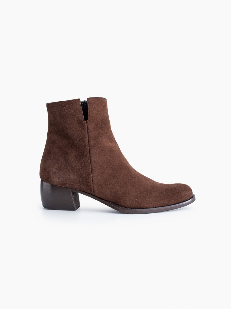 Chase chocolate suede