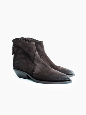 Cyrus chocolate suede