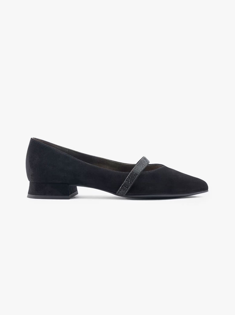 Dawn black suede