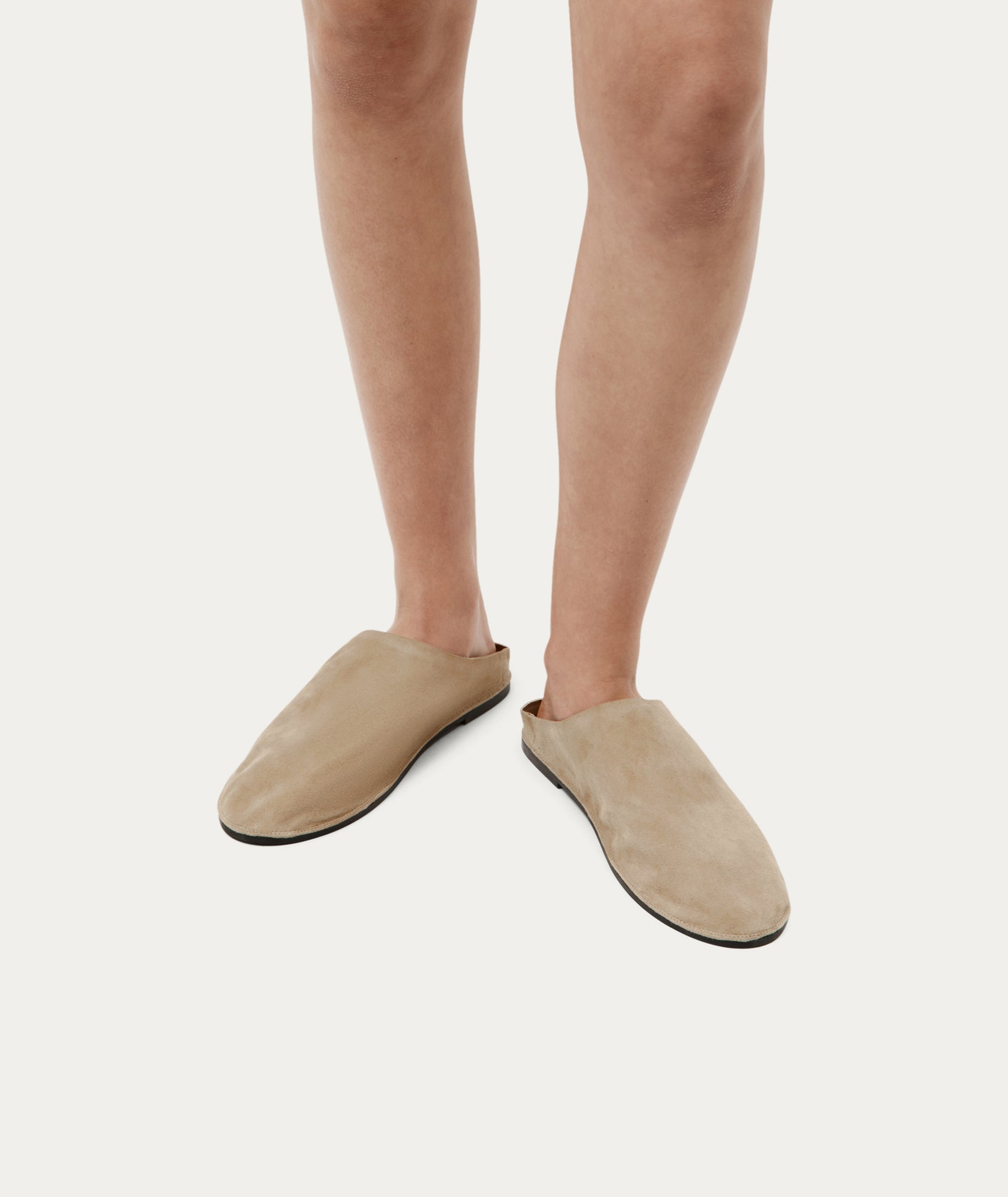 Sola Slide oat suede