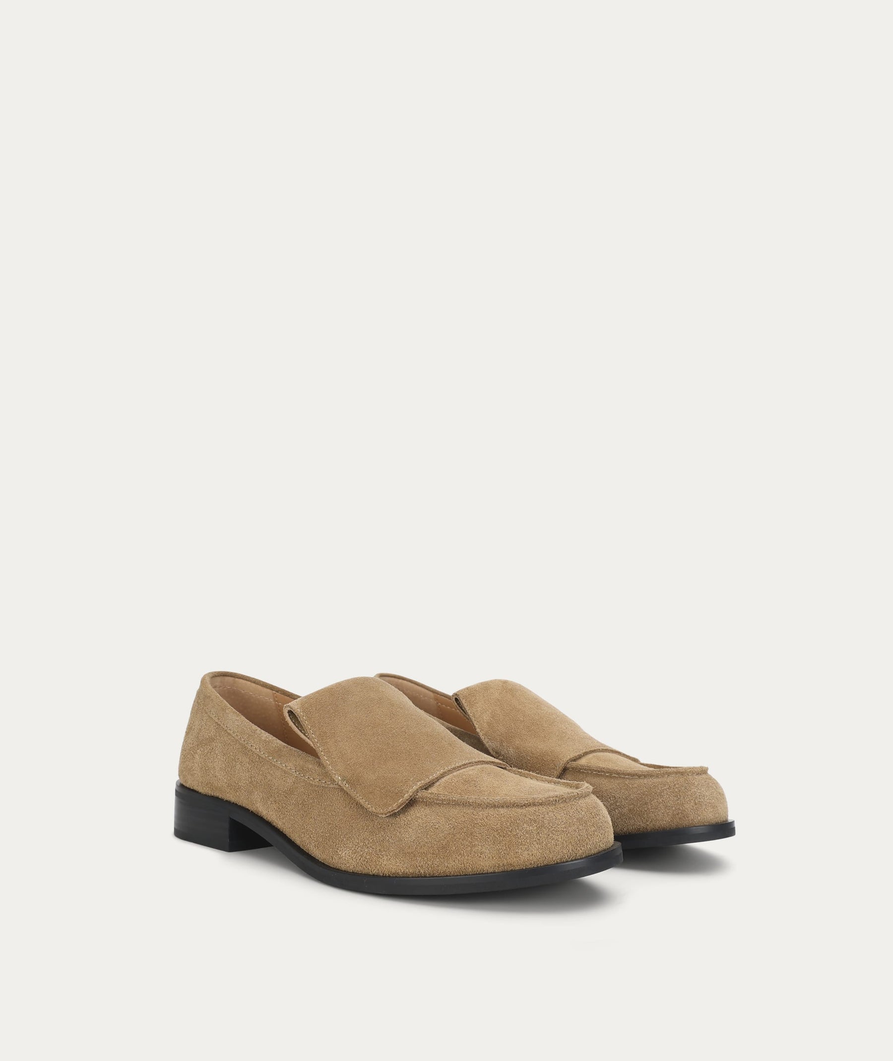 Uma Loafer oat suede