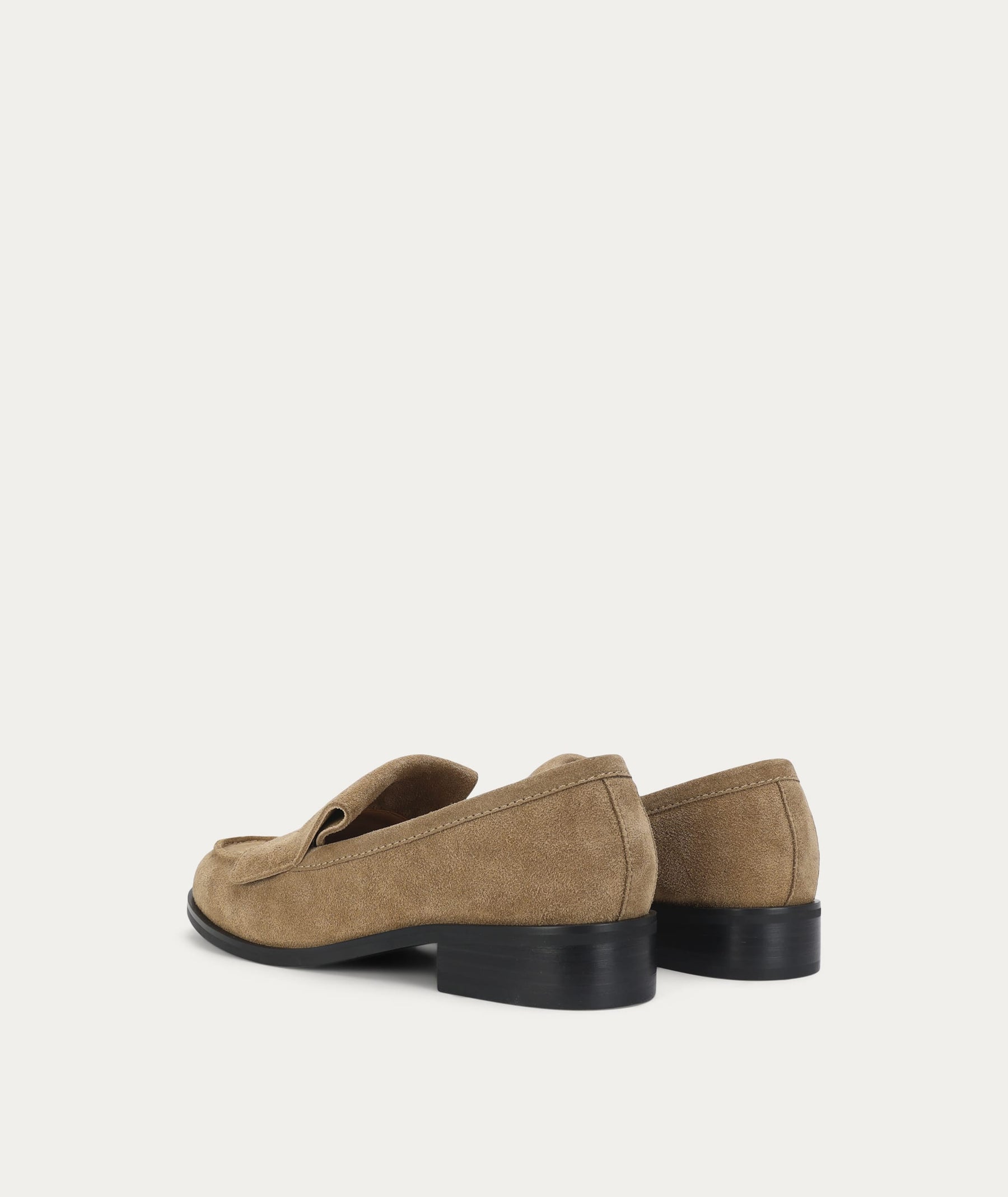 Uma Loafer oat suede