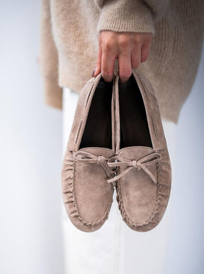 Dakota taupe suede