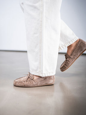 Dakota taupe suede