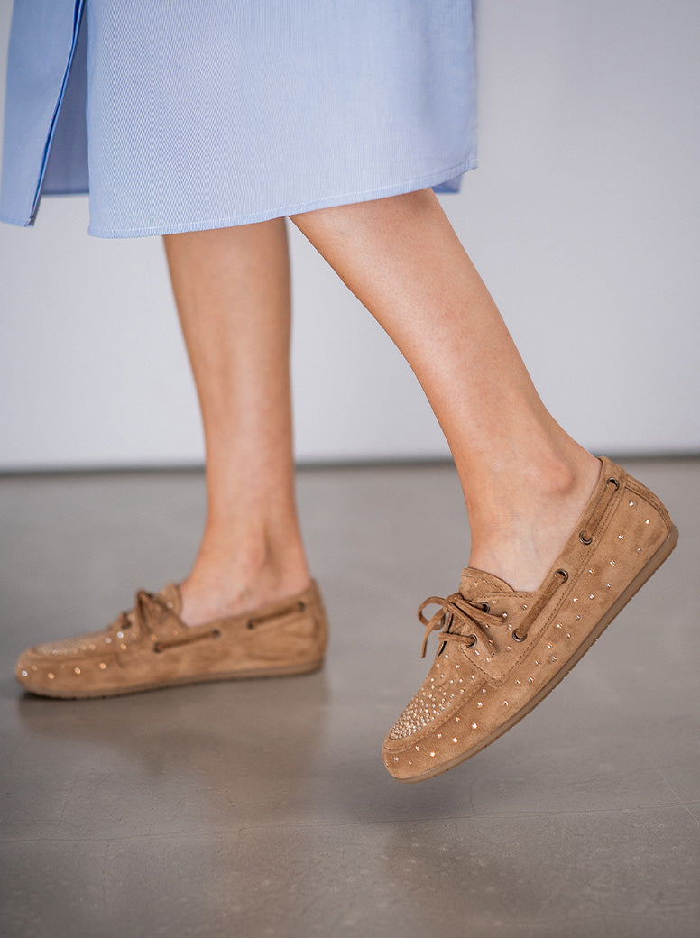 Drop golden brown suede