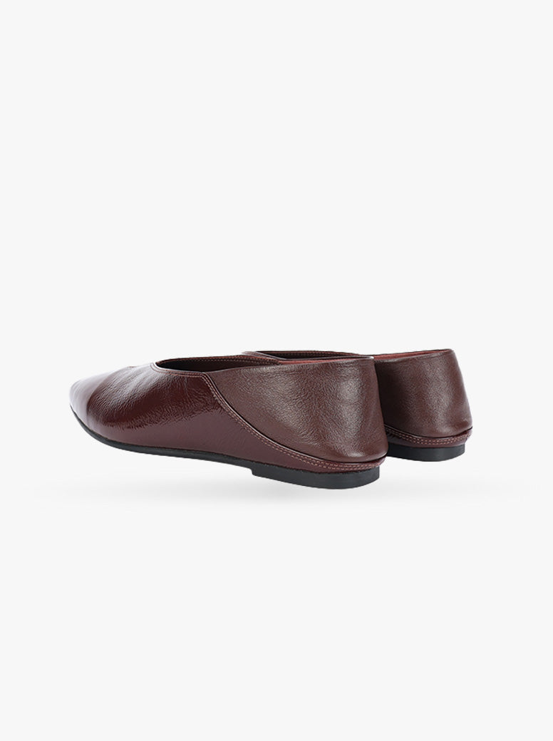 Epona Flat burgundy patent