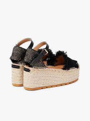 Goldie black