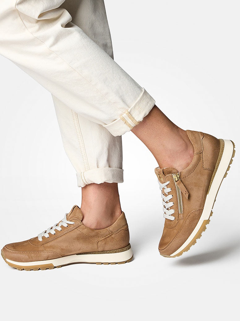 Henley tan