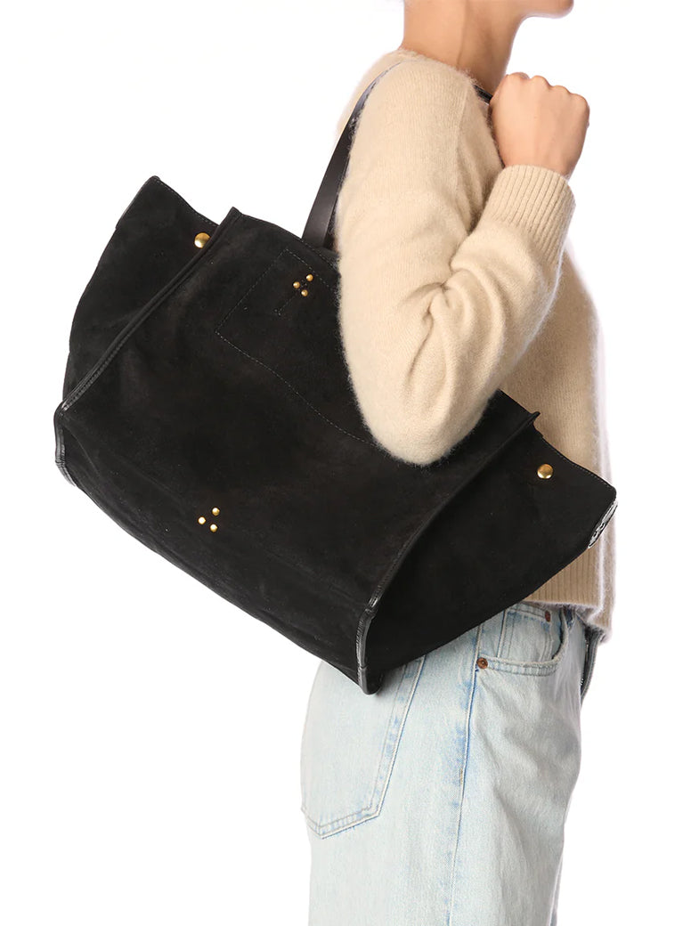 Leon Medium black suede