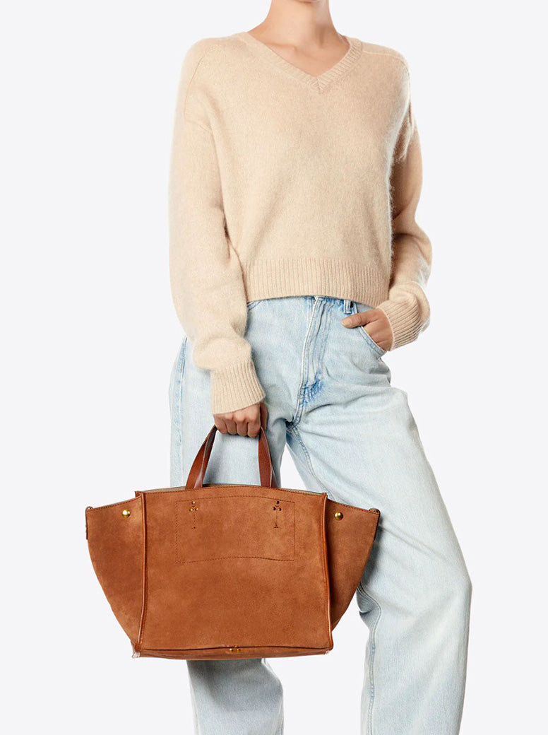 Leon Medium caramel suede