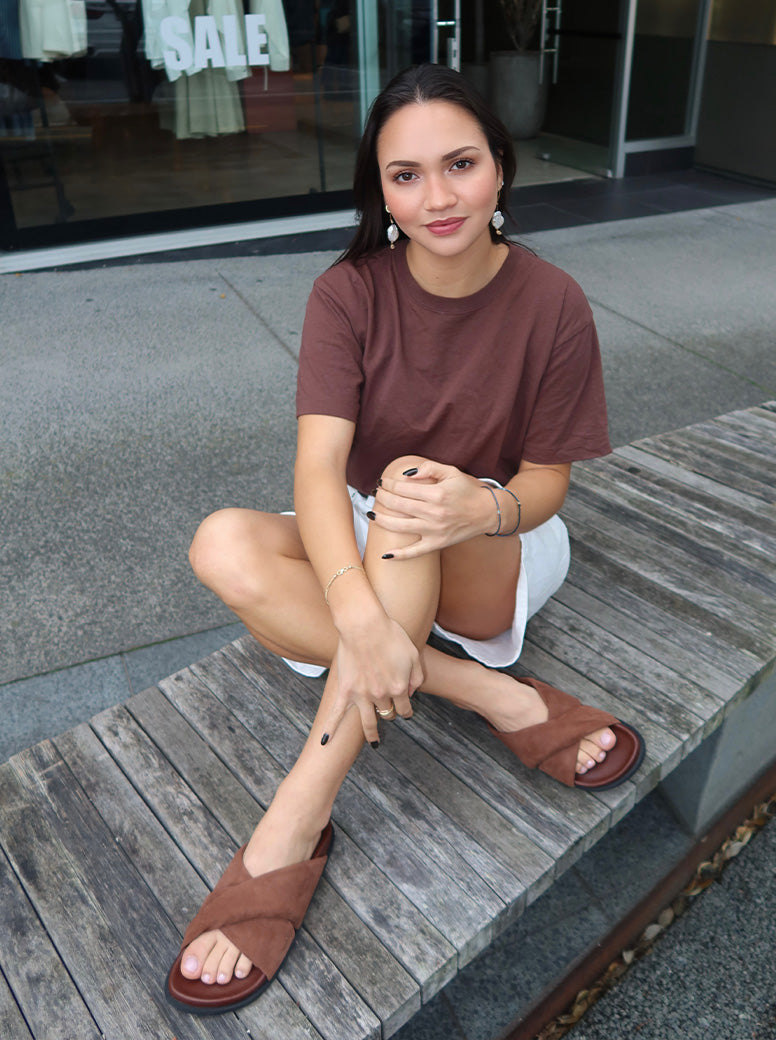 Lizzie chocolate suede
