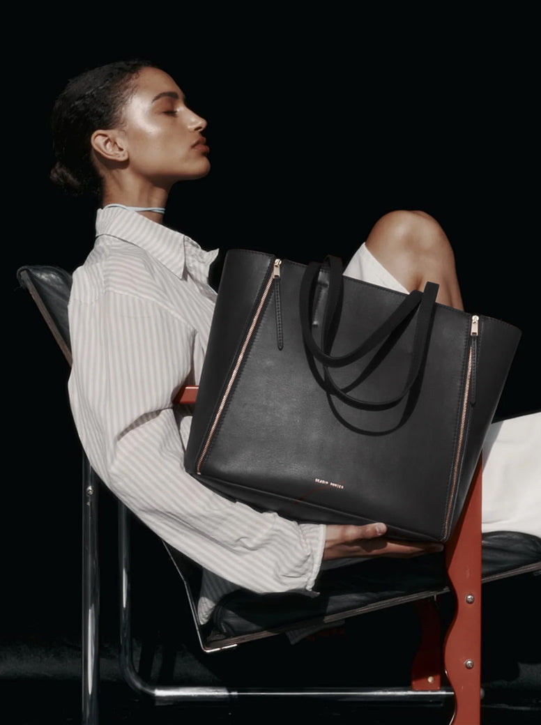 Mr Scurry Tote black