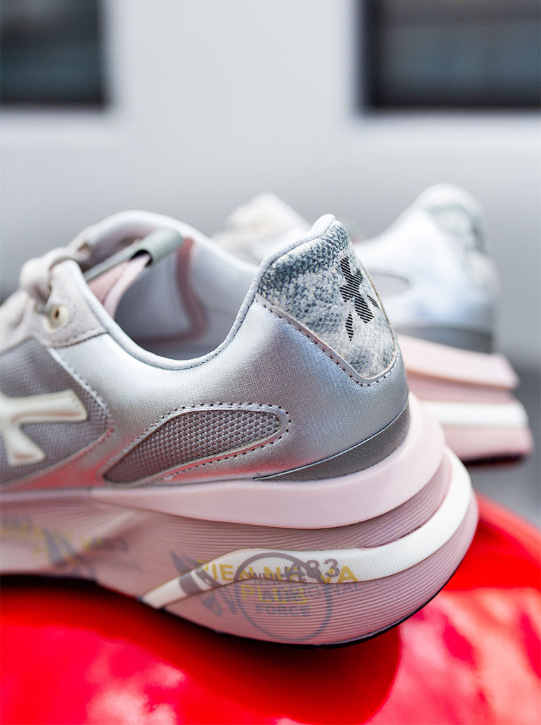 Moe Run silver / pink