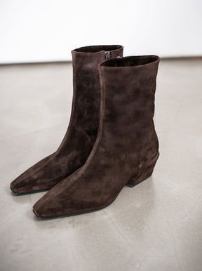 Nyla chocolate suede