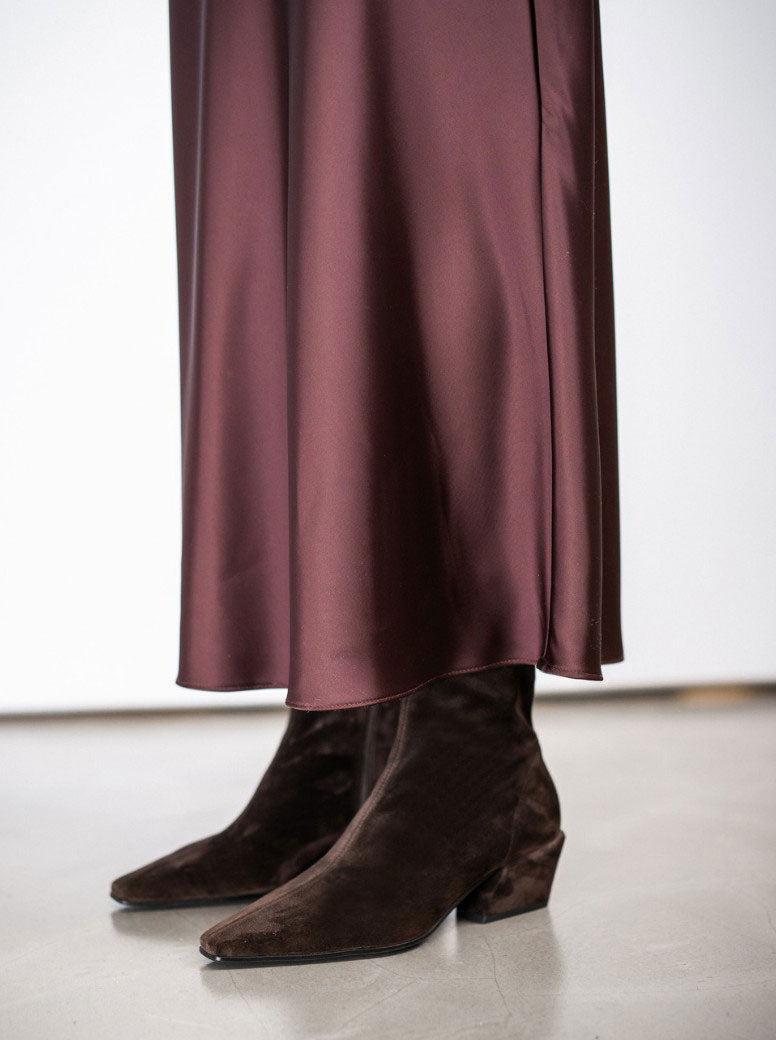 Nyla chocolate suede