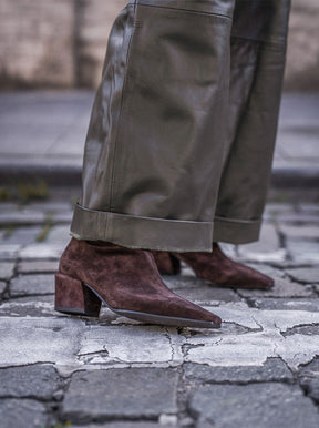 Nyla chocolate suede