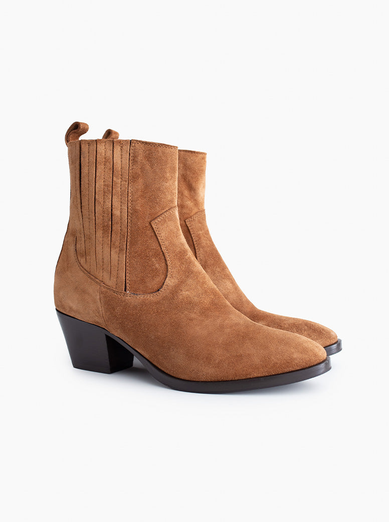 Pixie tan suede