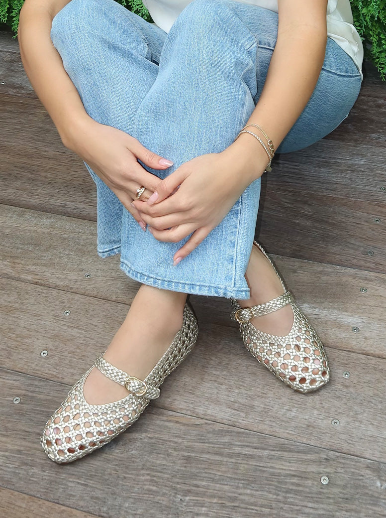 Prim Woven Maryjane gold