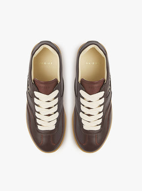 Rae Owen Studs burgundy