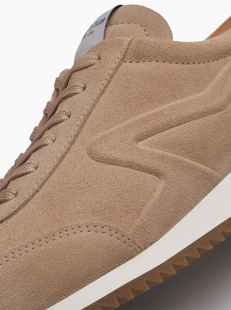 Retro Runner sand suede