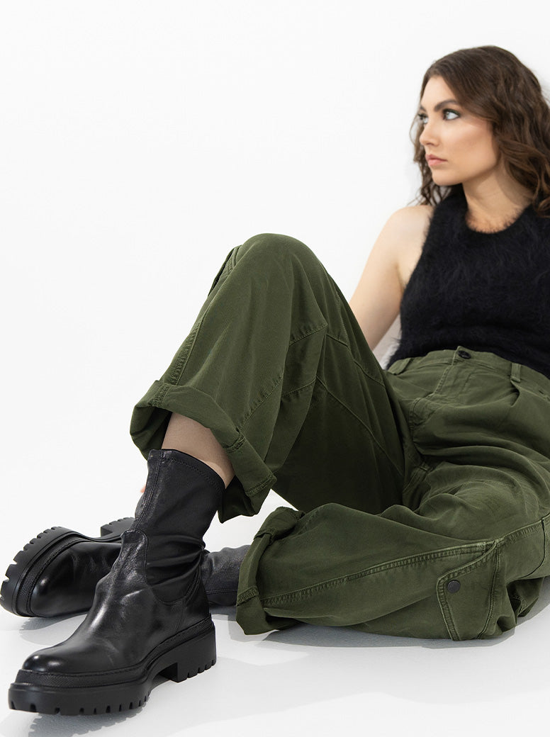 Sammie black stretch leather