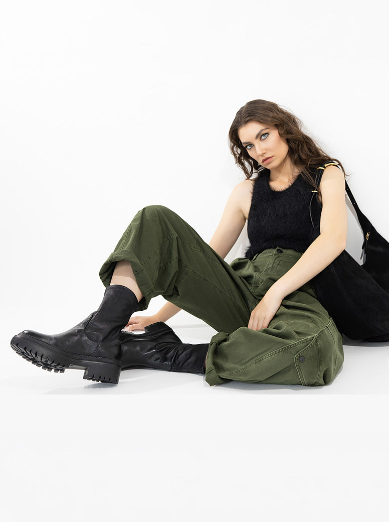 Sammie black stretch leather