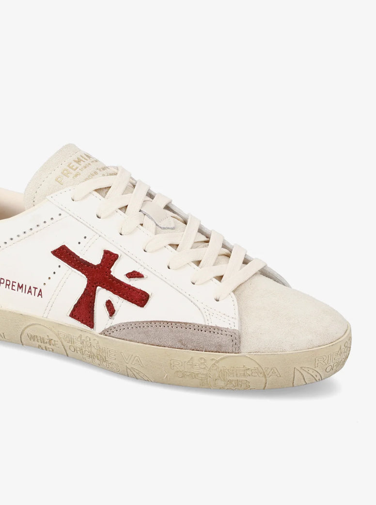 Steven white / burgundy