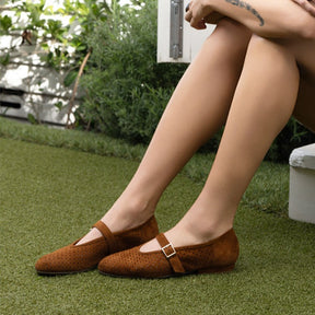 Strada tan suede