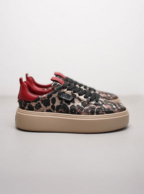 Cool leopard