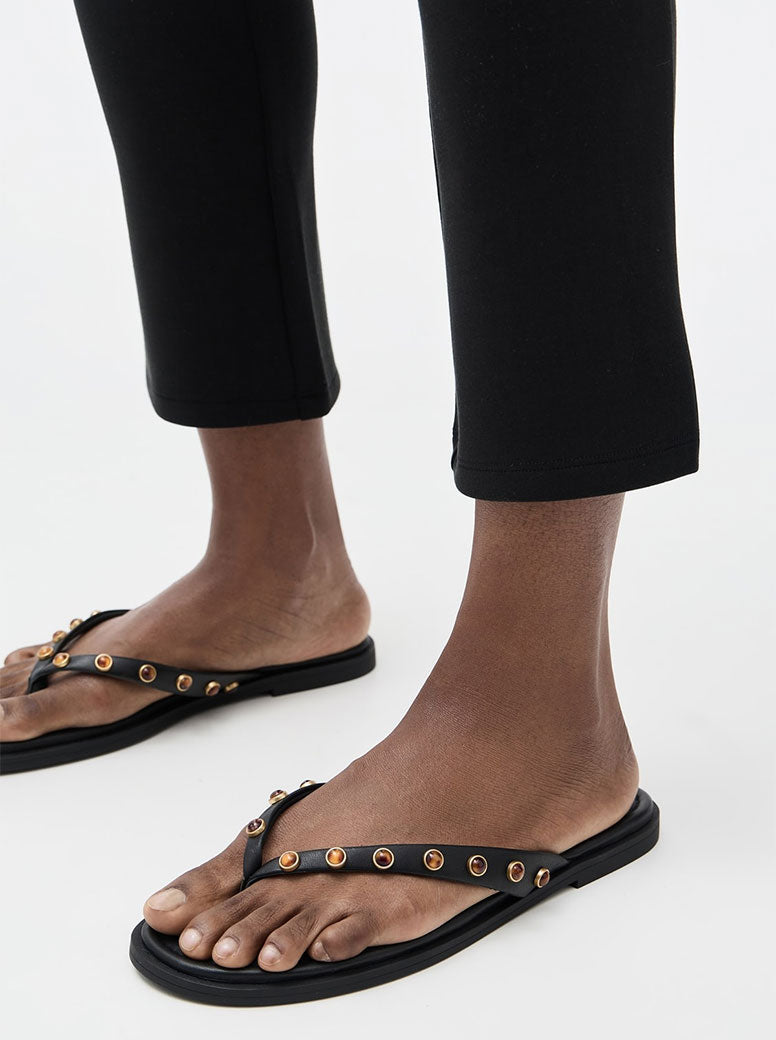 Gia Thong Sandal